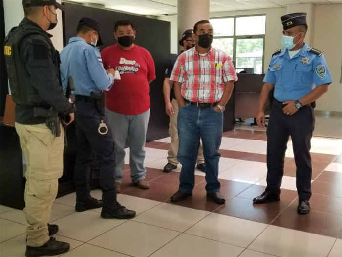 Implicados en Operación ROSMERY continuarán en prisión por lavar más de 1,000 millones de lempiras Implicados en Operación ROSMERY continuarán en prisión por lavar más de 1,000 millones de lempiras