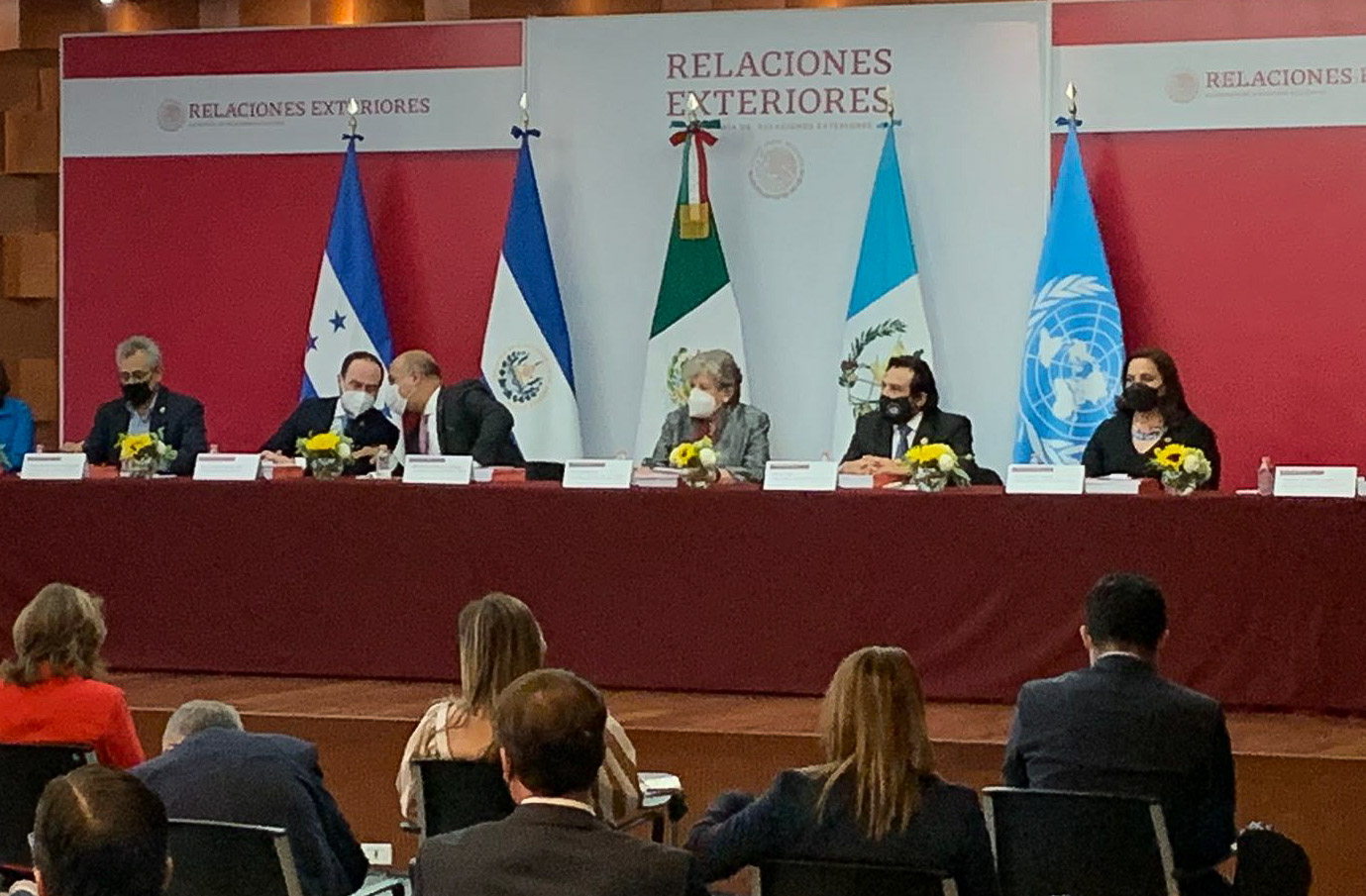 Primera Dama participa en la presentación del Plan de Desarrollo Integral