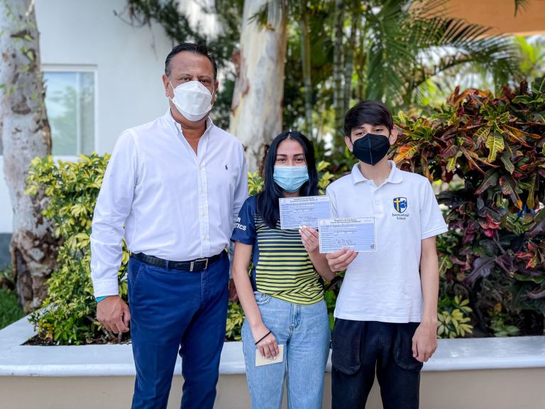 Autoridades de Educación supervisan el proceso de vacunación anticovid-19 de los educandos en el Distrito Central Autoridades de Educación supervisan el proceso de vacunación anticovid-19 de los educandos en el Distrito Central