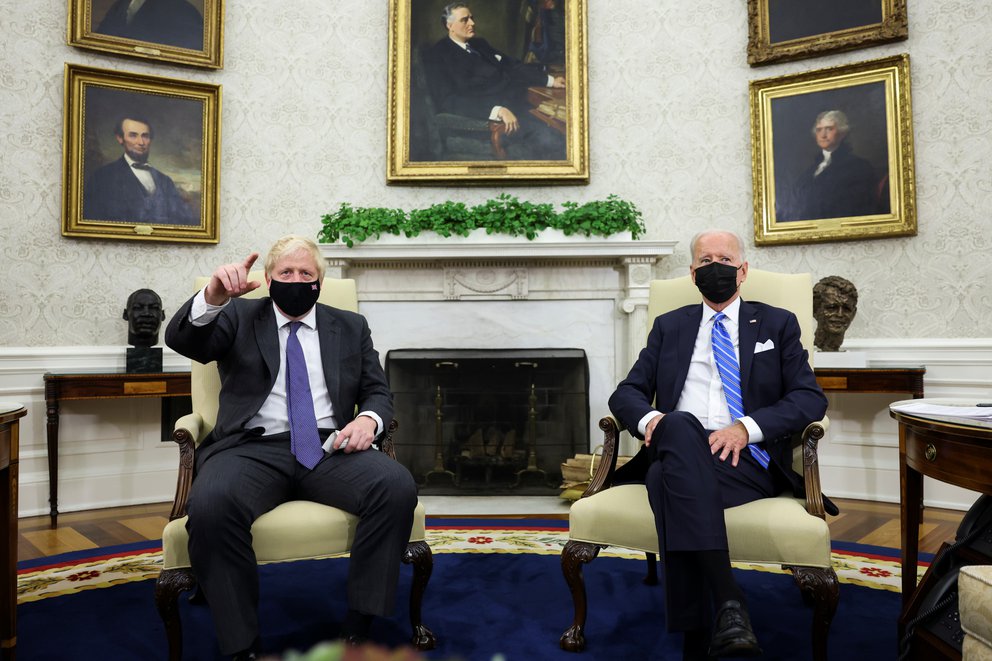 Joe Biden y Boris Johnson manifestaron su intención de seguir trabajando junto con Australia Joe Biden y Boris Johnson manifestaron su intención de seguir trabajando junto con Australia