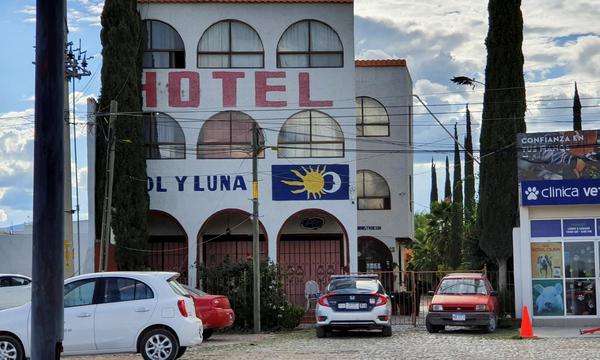 Encuentran a 38 personas secuestradas de un hotel en México Encuentran a 38 personas secuestradas de un hotel en México