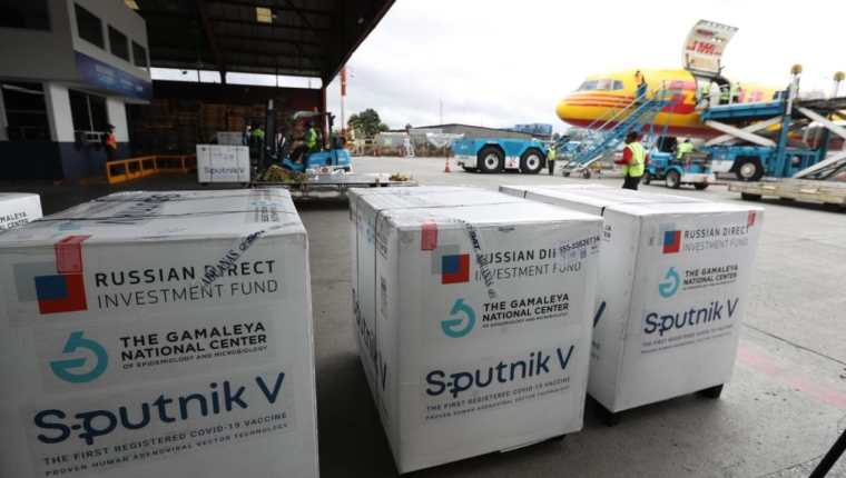 Guatemala recibe 700.000 vacunas Sputnik V contra la Covid-19