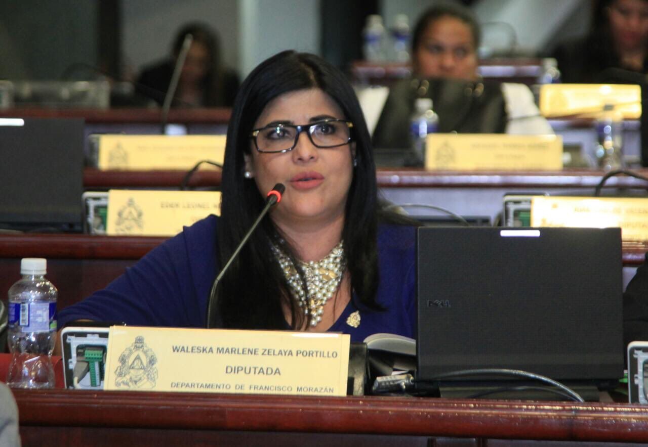Diputada Waleska Zelaya: Libre tiene una campaña horrible en contra de la familia Diputada Waleska Zelaya: Libre tiene una campaña horrible en contra de la familia