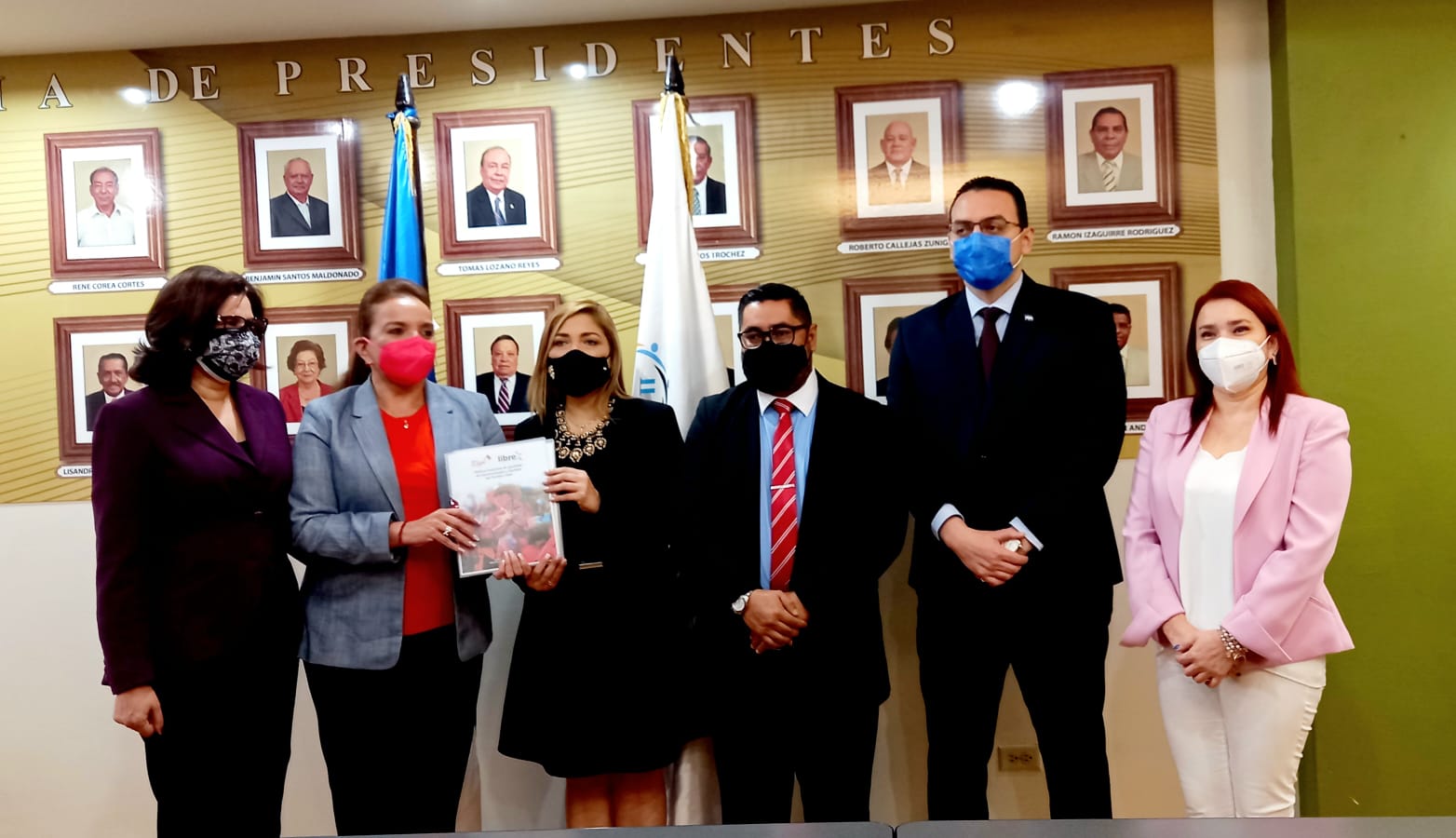 Libre presenta al CNE su Política Feminista de Igualdad de Oportunidades y Equidad