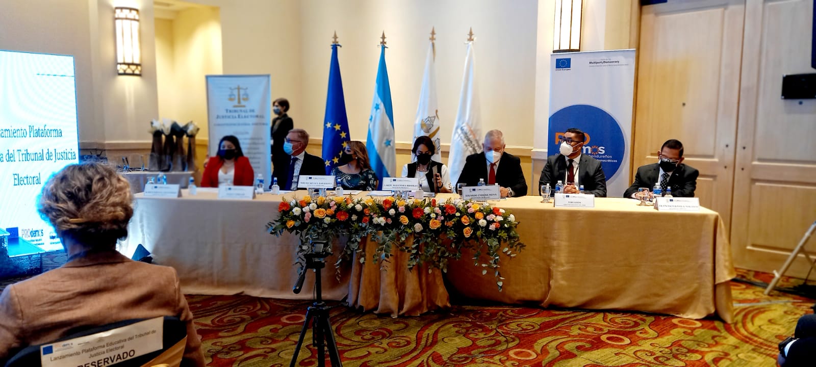 Instituto Holandés para la Democracia Multipartidaria realiza  lanzamiento de la plataforma educativa del Tribunal de Justicia Electoral