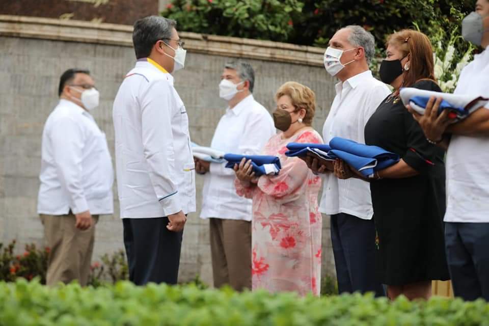 Presidente Hernández participó en Izada de la Bandera y lectura del Acta de Independencia Presidente Hernández participó en Izada de la Bandera y lectura del Acta de Independencia