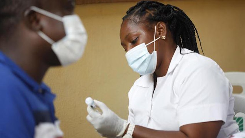 África rebasa los 8 millones de contagios de Covid-19 con el 3% de su población vacunada