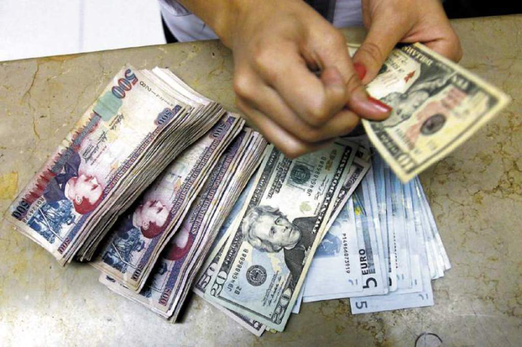 Expresidente del CHE: No estamos en ninguna crisis cambiaria en el país Expresidente del CHE: No estamos en ninguna crisis cambiaria en el país