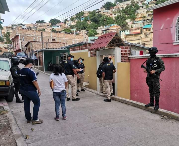 ATIC ejecuta allanamiento por pornografía infantil en la capital ATIC ejecuta allanamiento por pornografía infantil en la capital