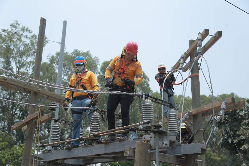 Reynaldo Ekónomo: Debemos actuar de inmediato para que la problemática energética no siga creciendo Reynaldo Ekónomo: Debemos actuar de inmediato para que la problemática energética no siga creciendo
