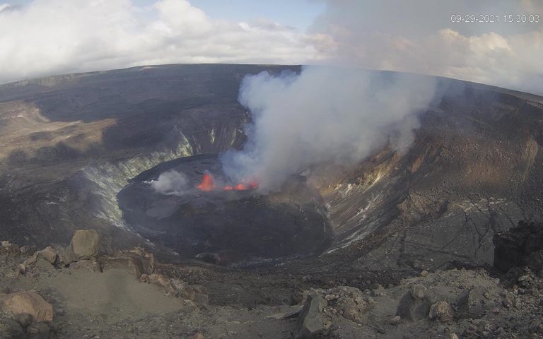 El volcán hawaiano de Kilauea entra en erupción El volcán hawaiano de Kilauea entra en erupción