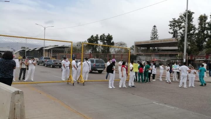 Aprueban pilotaje para el retorno de clases para estudiantes del quinto año de odontología de la UNAH Aprueban pilotaje para el retorno de clases para estudiantes del quinto año de odontología de la UNAH