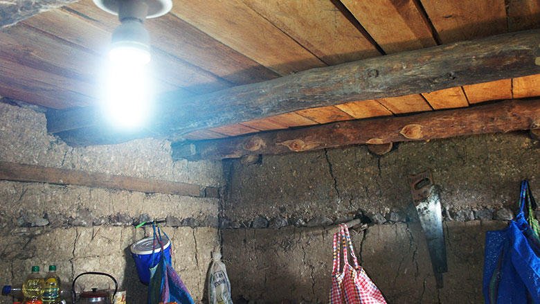 Stenee: La CREE debe considerar la realidad social del país para incrementar la tarifa Stenee: La CREE debe considerar la realidad social del país para incrementar la tarifa