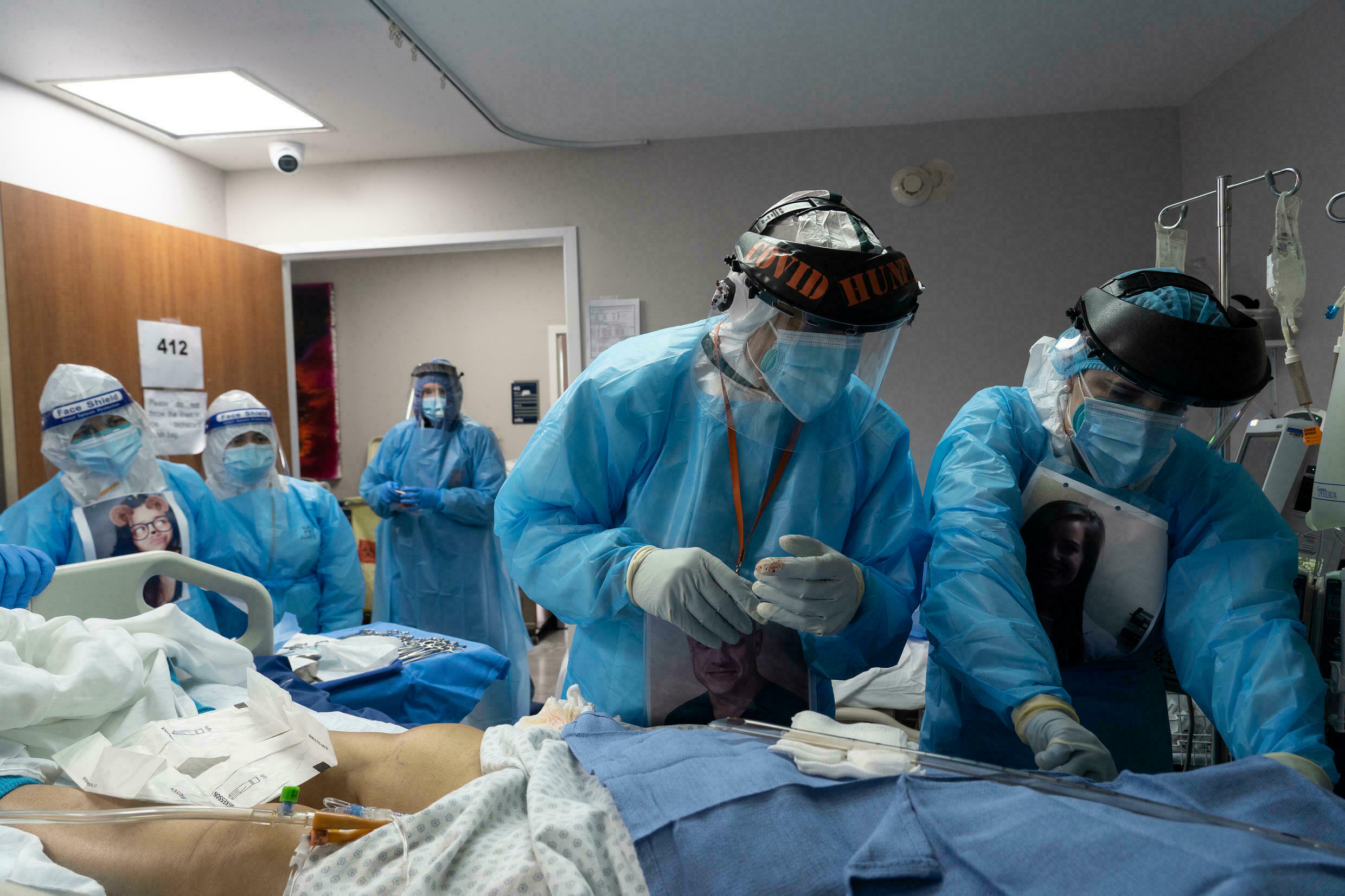 Más de 700 mil estadounidenses murieron por Covid-19 desde que inició la pandemia Más de 700 mil estadounidenses murieron por Covid-19 desde que inició la pandemia