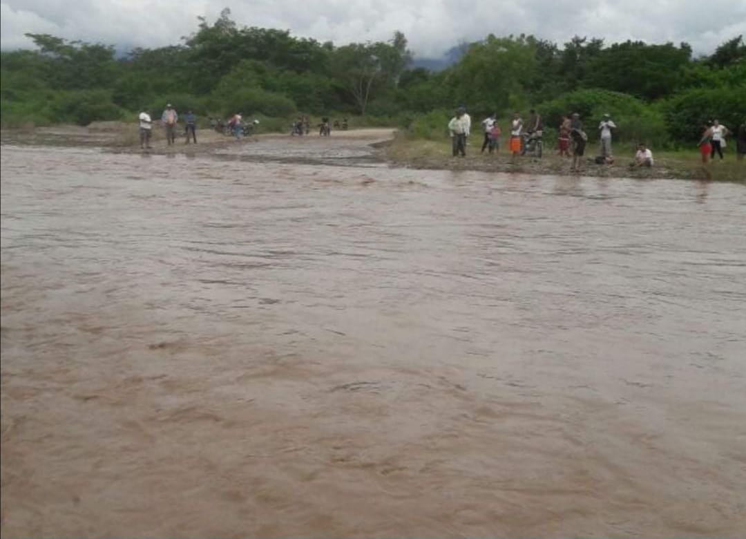Tragedia: Cuatro mujeres entre ellas una madre y sus dos hijas mueren ahogadas tras ser arrastradas por el río Yaguala en Yoro Tragedia: Cuatro mujeres entre ellas una madre y sus dos hijas mueren ahogadas tras ser arrastradas por el río Yaguala en Yoro