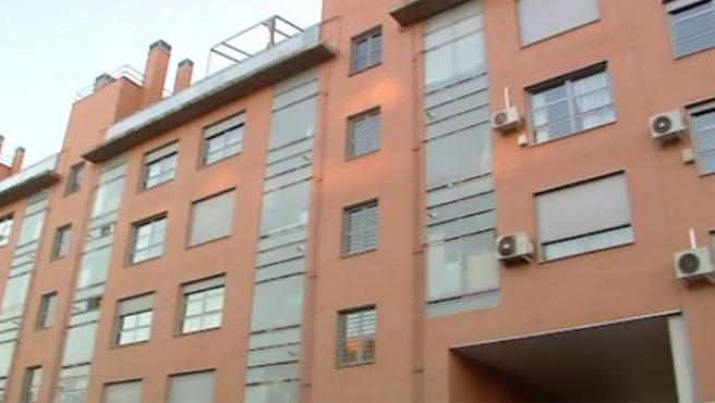 España: Policía investiga muerte de un hondureño que fue lanzado desde un cuarto piso España: Policía investiga muerte de un hondureño que fue lanzado desde un cuarto piso