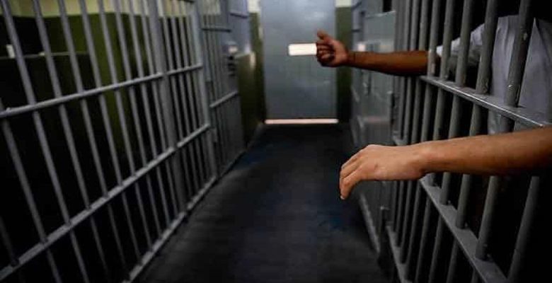 Al menos 575 prisioneros se fugan de una cárcel en Nigeria, tras ataque armado Al menos 575 prisioneros se fugan de una cárcel en Nigeria, tras ataque armado