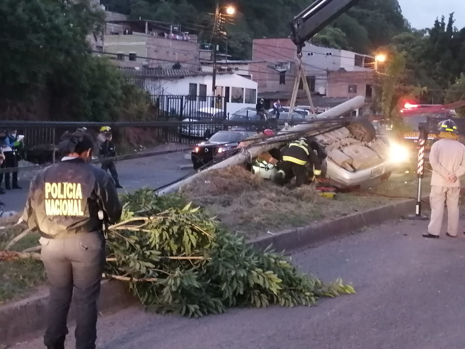 Una persona muerta y otra herida en aparatoso accidente vial en el anillo periférico
