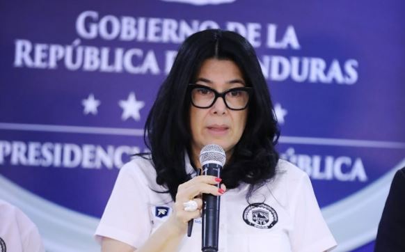 Ministra de la SAR: 98 contratos de generación leoninos deben ser revisados Ministra de la SAR: 98 contratos de generación leoninos deben ser revisados