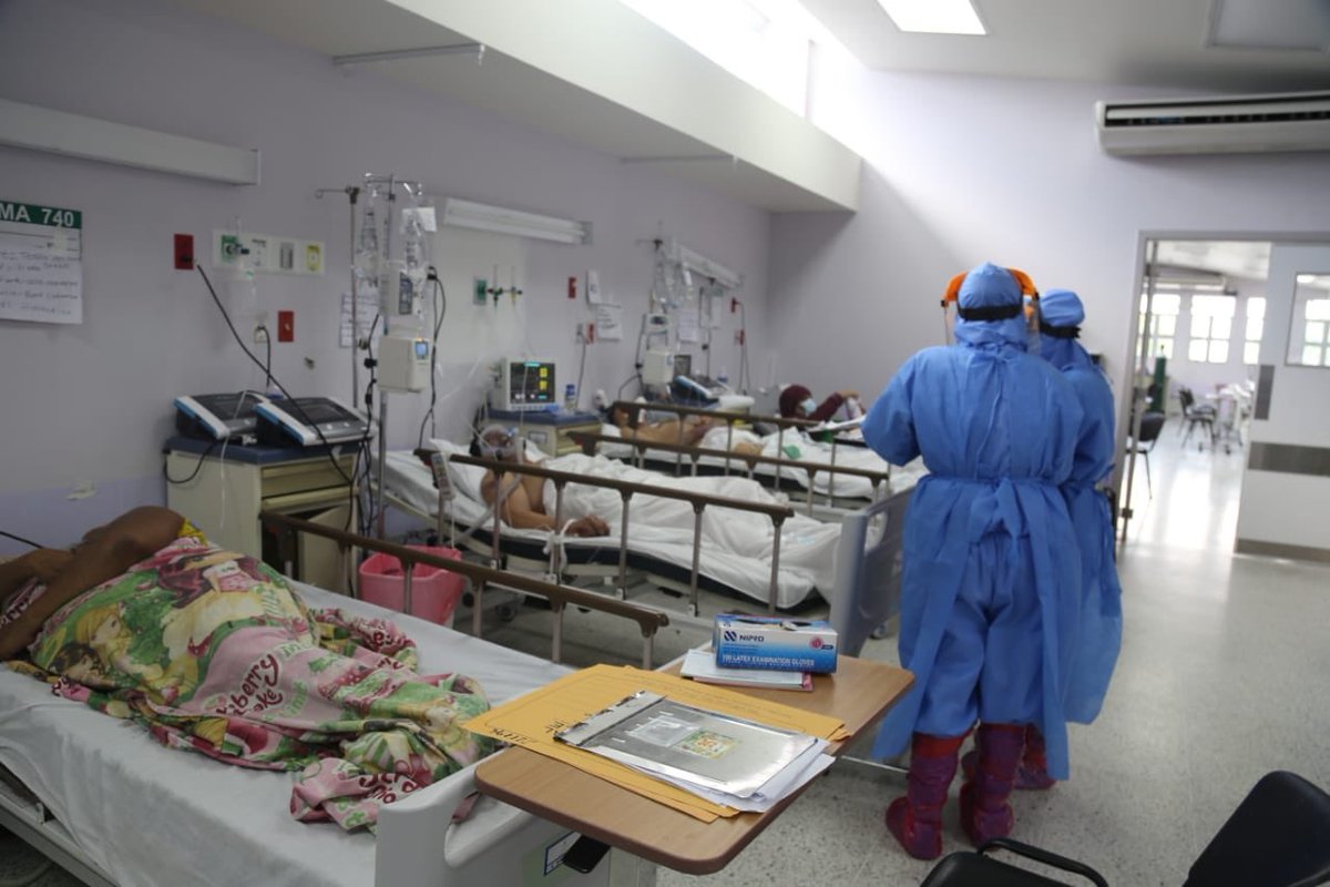 Hospitales reportan disminución de un 50% en ingreso de pacientes complicados por Covid-19