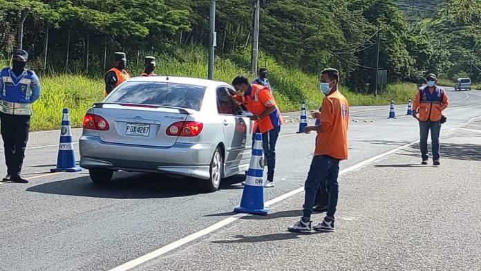 Con 700 puestos de control en carreteras resguardarán el retorno de vacacionistas Con 700 puestos de control en carreteras resguardarán el retorno de vacacionistas