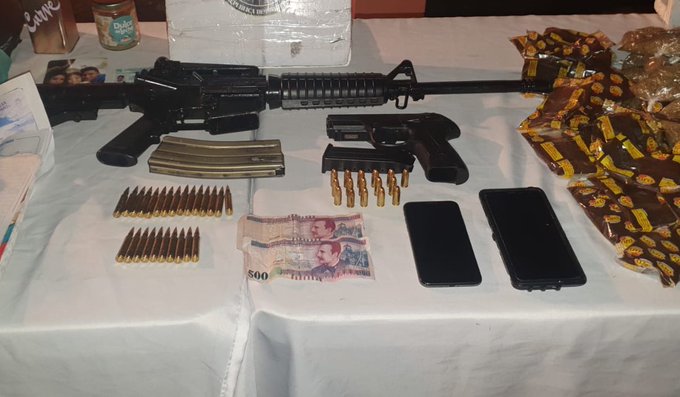 Detención judicial en contra de presuntos integrantes de la MS – 13 detenidos con armas y drogas, entre ellos fusil AR-15