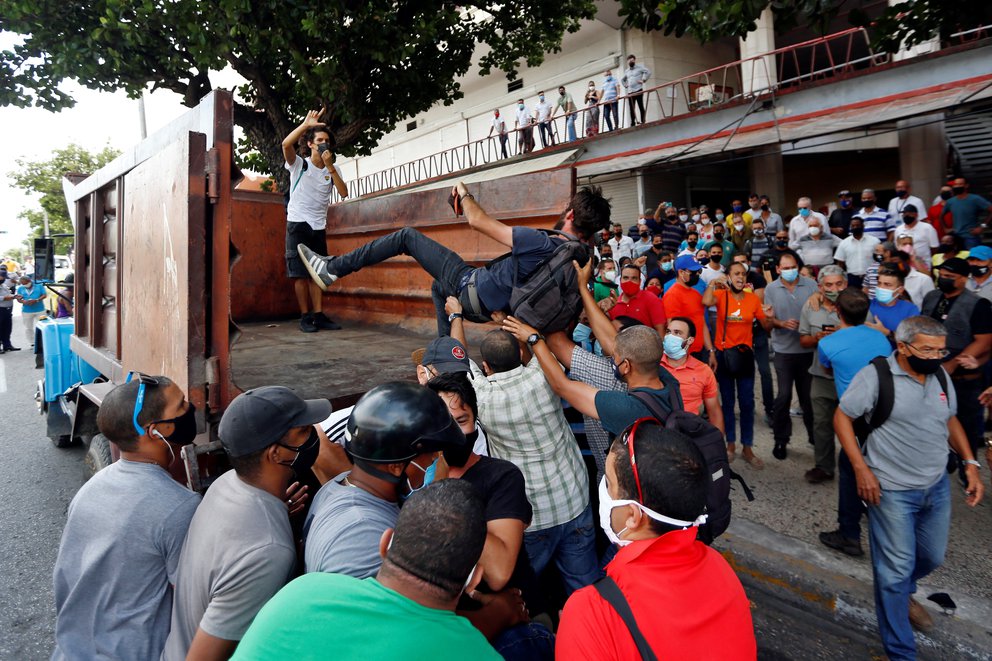Cuba convoca a los “revolucionarios” a armarse para reprimir a quienes se movilicen el 15N Cuba convoca a los “revolucionarios” a armarse para reprimir a quienes se movilicen el 15N