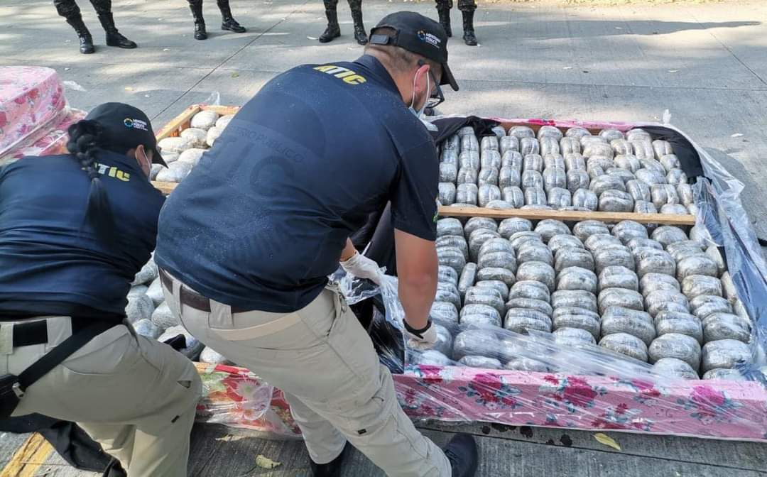 Dentro de colchones encuentran 254 paquetes de marihuana en carretera a Santa Rita, Yoro