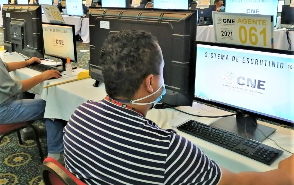 CNE asegura que ya esta listo gran parte de los equipos para elecciones generales CNE asegura que ya esta listo gran parte de los equipos para elecciones generales