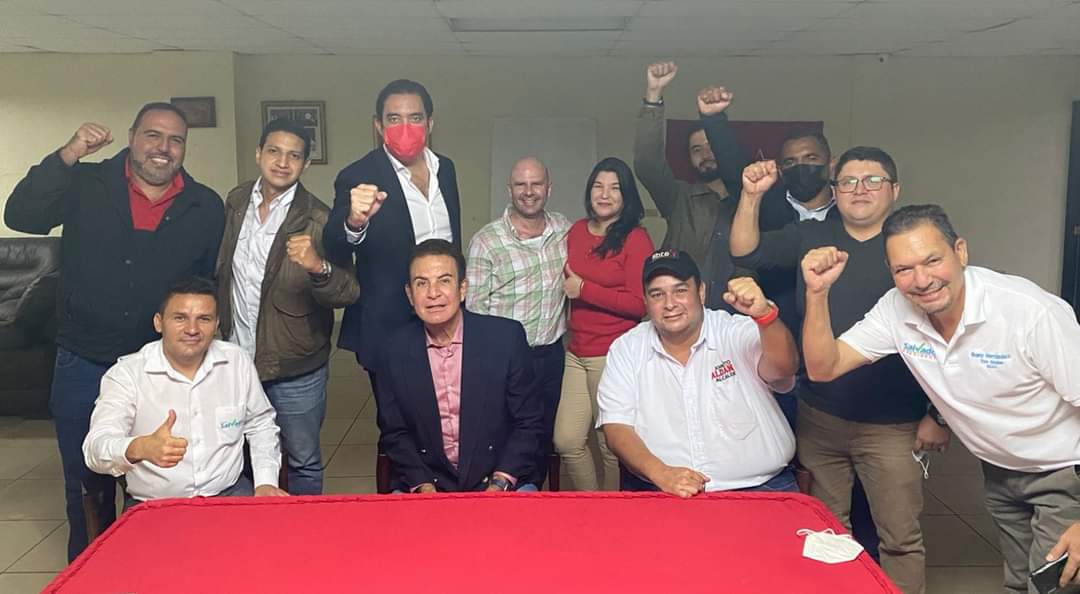 Libre y PSH presentan alianzas  de las alcaldías de Tegucigalpa y SPS