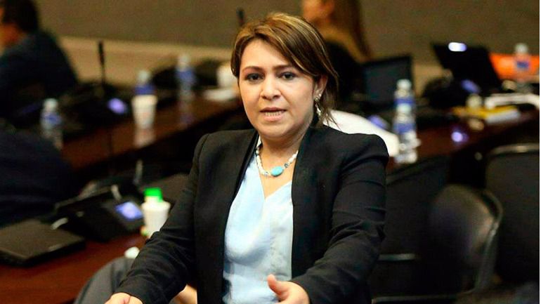 Presidenta del PAC: Por principios estoy contra el aborto  