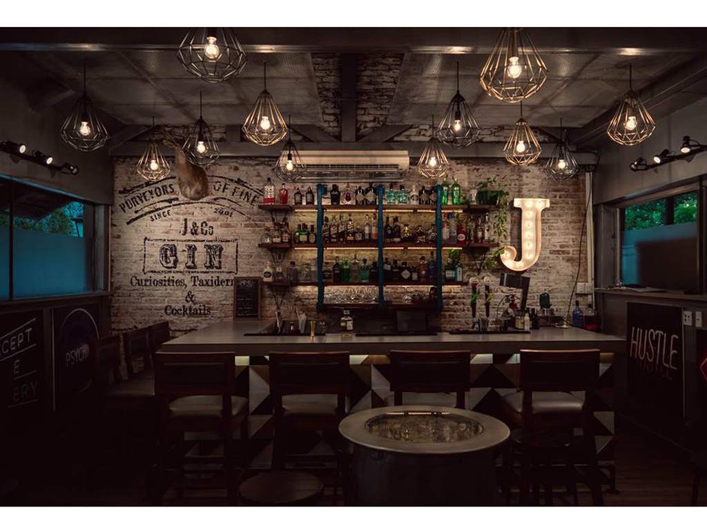 Sinager: Si bares hacen una propuesta seria se podría considerar su reapertura   