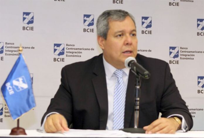 BCIE impulsa inversiones público-privadas para el desarrollo sostenible de la región BCIE impulsa inversiones público-privadas para el desarrollo sostenible de la región