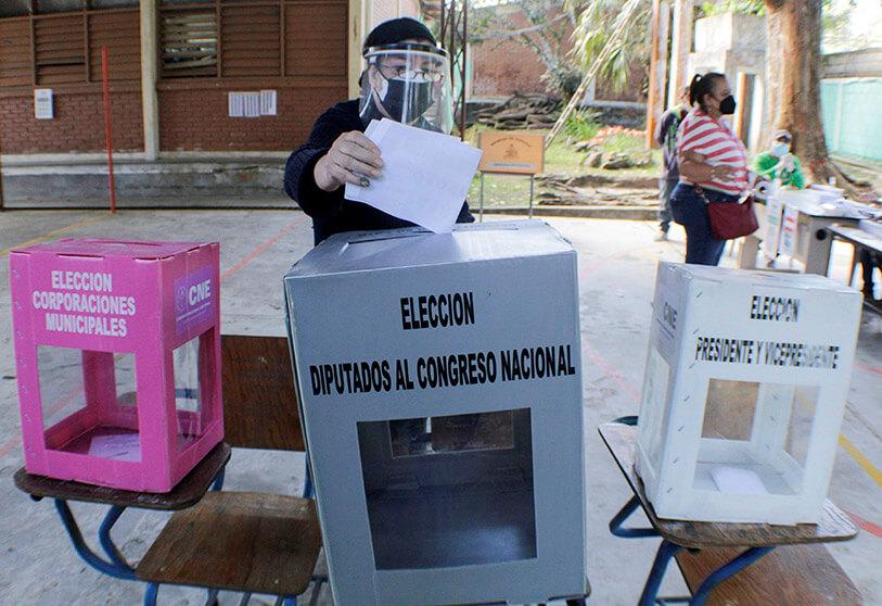 Carga electoral registra 5,182,436 hondureños habilitados para ejercer el sufragio Carga electoral registra 5,182,436 hondureños habilitados para ejercer el sufragio