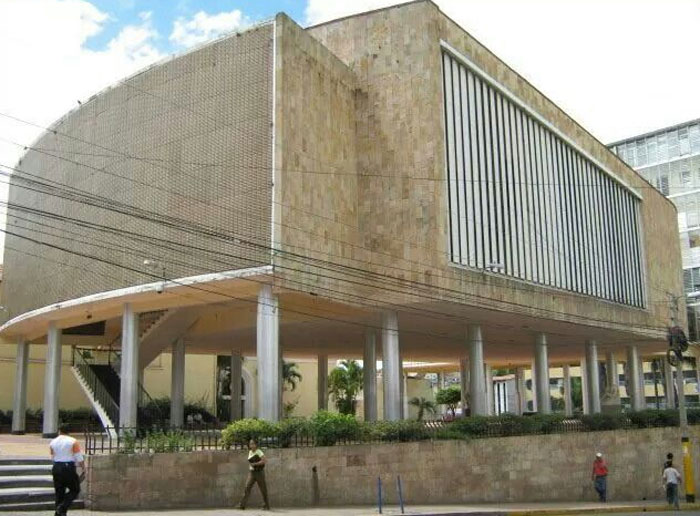 CN convoca a reunión de pleno para ampliar la vigencia de la actual identidad