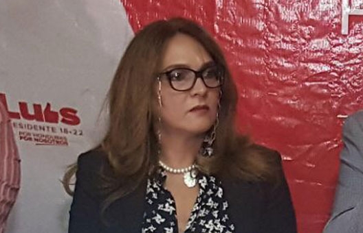 Yadira Bendaña: «Dios nos guarde de posturas extremas que nos llevan al caos» Yadira Bendaña: «Dios nos guarde de posturas extremas que nos llevan al caos»