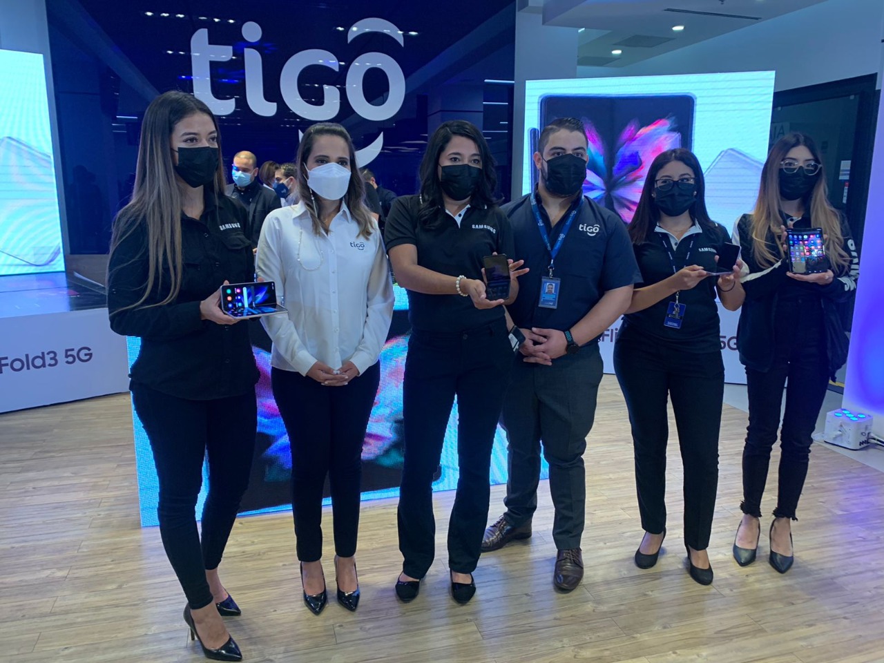 TIGO innova el mercado hondureño con lanzamiento de smartphones 4GLTE Samsung series Galaxy Z Fold 3 y Galaxy Z Flip 3
