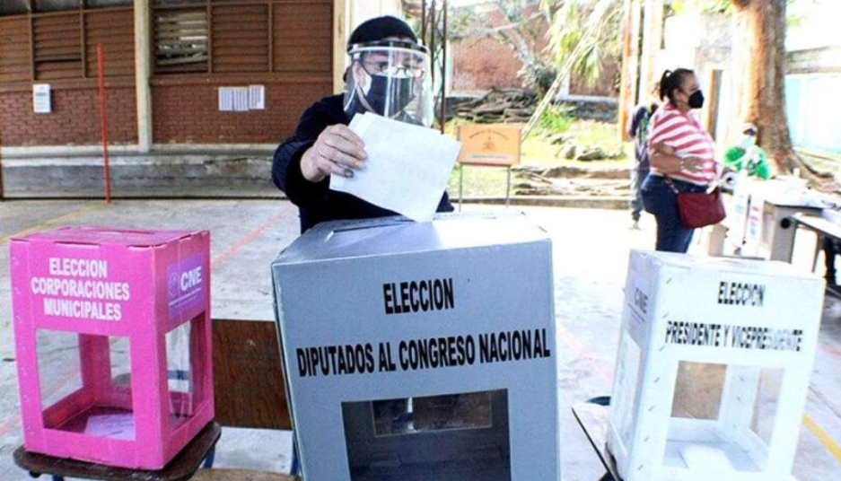 Luis León: 800 mil nuevos jóvenes ejercerán el sufragio en las próximas elecciones