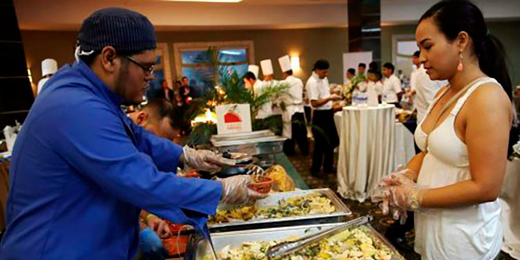 Entre 40 y 50 mil empleos ha recuperado el sector turismo en Honduras Entre 40 y 50 mil empleos ha recuperado el sector turismo en Honduras