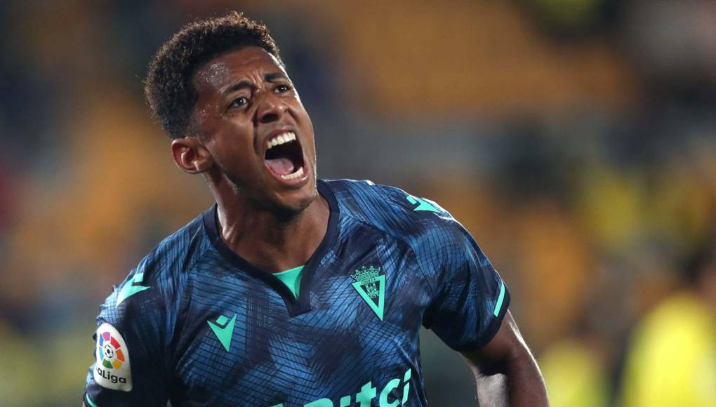 El «Choco» Lozano marca histórico hat-trick ante el Villarreal El «Choco» Lozano marca histórico hat-trick ante el Villarreal