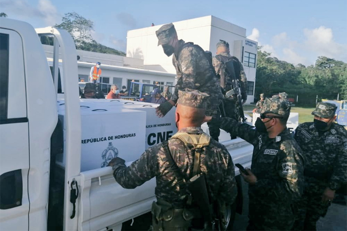 Inicia despacho de maletas electorales a 5 departamentos del país Inicia despacho de maletas electorales a 5 departamentos del país