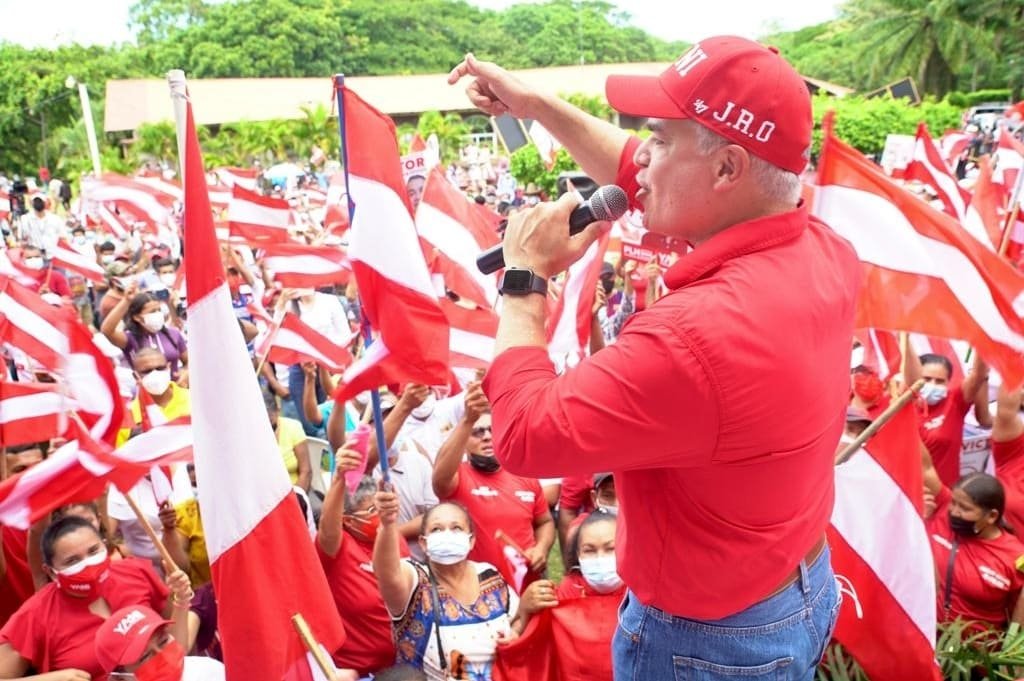 «Captamos una buena cantidad de votos que quedaron a la garduña cuando se retiró Nasralla» «Captamos una buena cantidad de votos que quedaron a la garduña cuando se retiró Nasralla»
