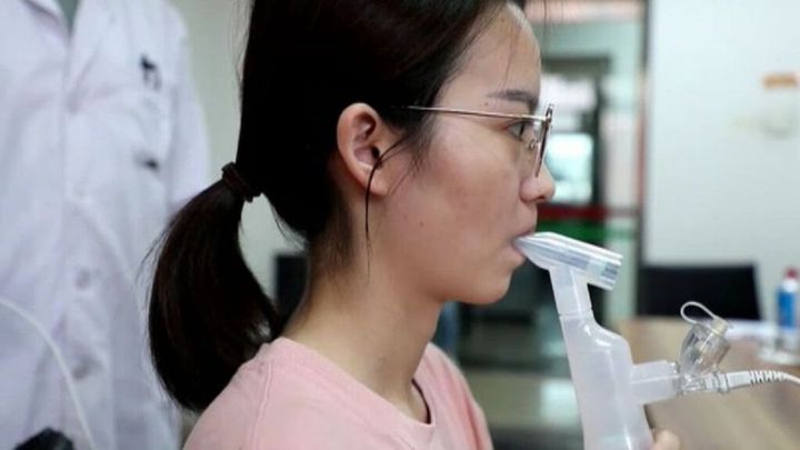 China presenta primera vacuna inhalable contra la COVID-19