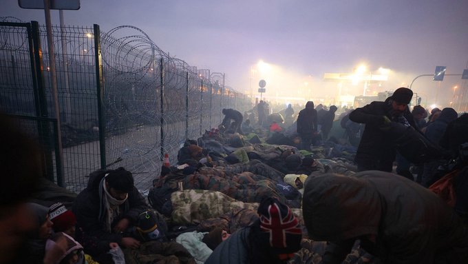 Guardia Fronteriza de Polonia declara que usará sin vacilar las armas contra migrantes de ser necesario Guardia Fronteriza de Polonia declara que usará sin vacilar las armas contra migrantes de ser necesario