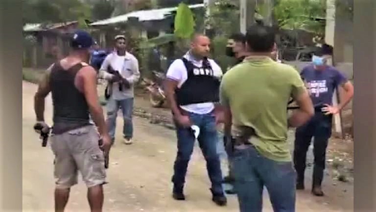 Pobladores desarman a agentes de la DPI en Jutiapa, Atlántida Pobladores desarman a agentes de la DPI en Jutiapa, Atlántida