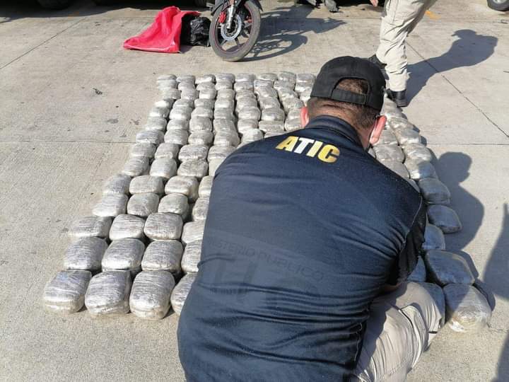 ATIC incauta más de 150 paquetes de marihuana en carretera del norte