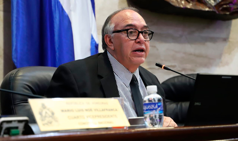 Vicepresidente del CN:   «Hay muchas inconsistencias en el nuevo DNI»