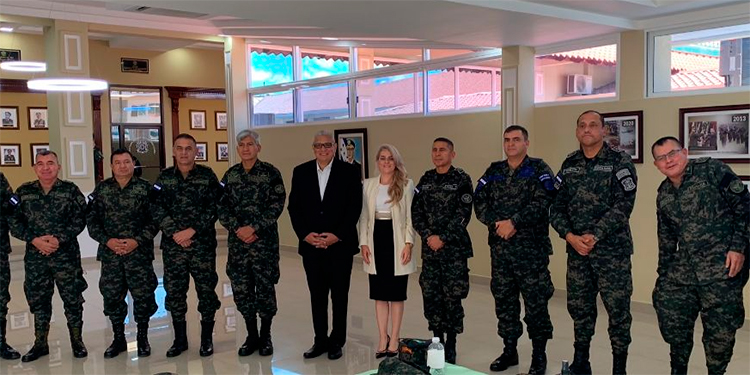 Esdras Amado López se reúne con la cúpula del Estado Mayor Conjunto