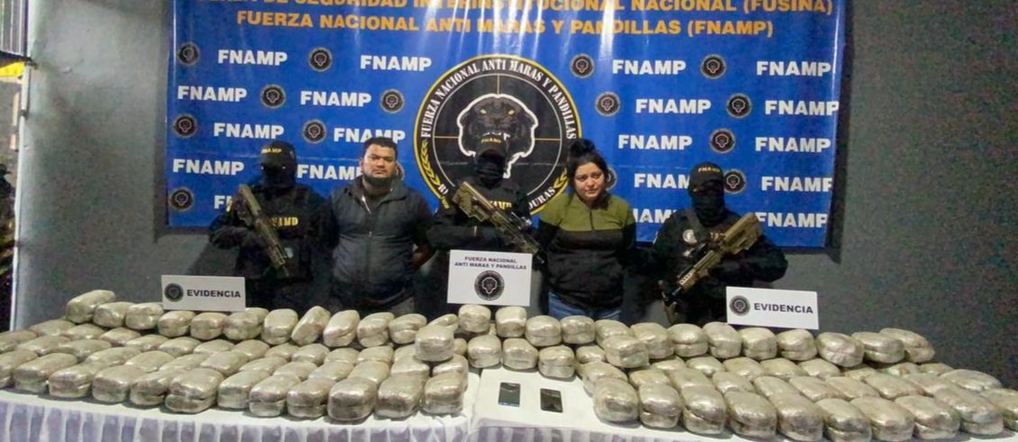 Capturan pareja de pandilleros con 200 paquetes de marihuana en la zona norte