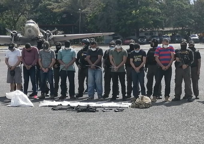 MP logra prisión preventiva contra seis policías y nueve civiles por tráfico de 50 kilos de cocaína